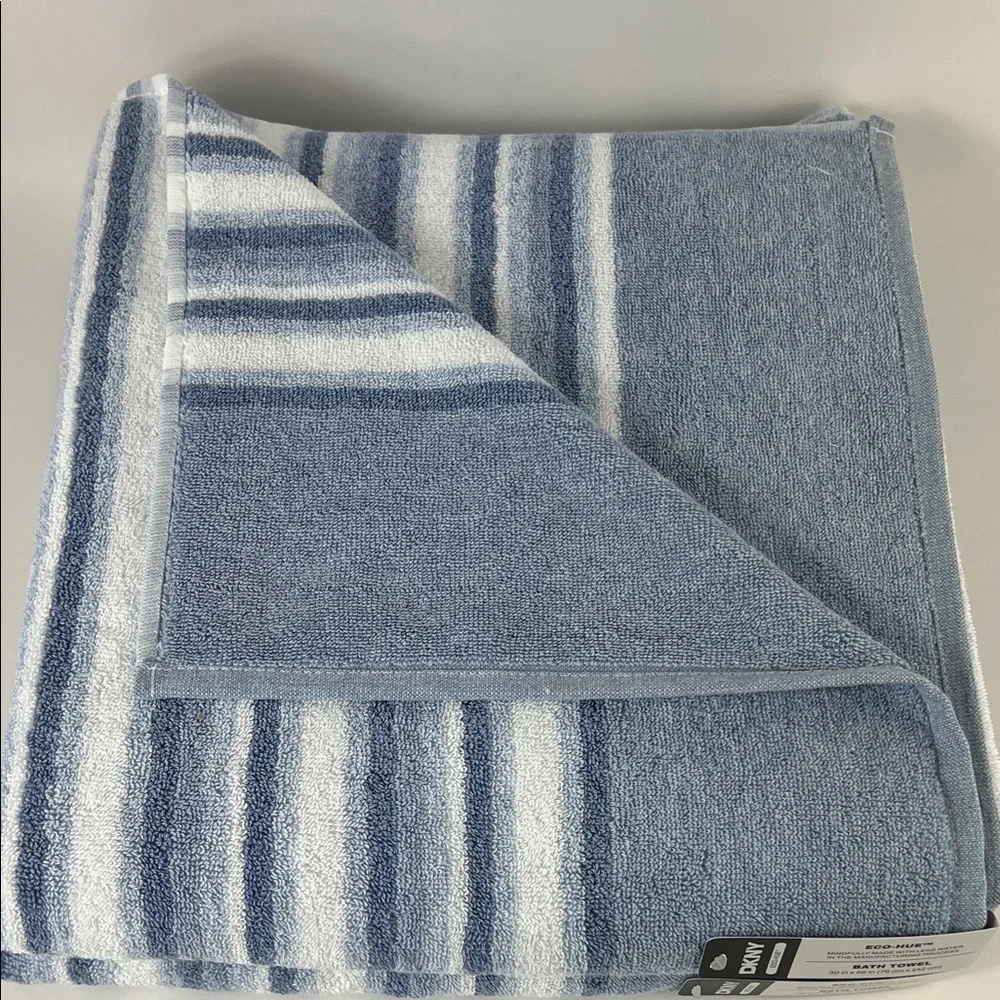 DKNY Bath Towels Eco Hue Blue and White Striped Plush Cotton Set of 2 NEW
